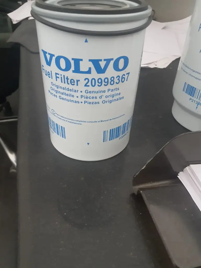  Fuel filter 