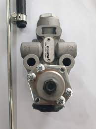 [4640020176] Levelling Valve